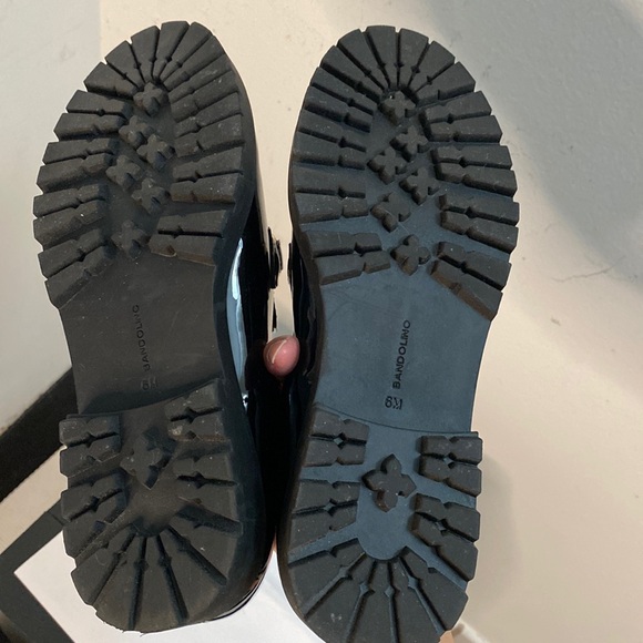 Bandolino | Franny Lug Sole Loafer Faux Patent Leather with Gold Tone hardware - Picture 6 of 11